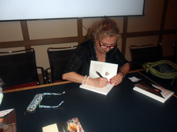 2011–04–19  📸<br> Buchvorstellung 'The Prince in Switzerland'